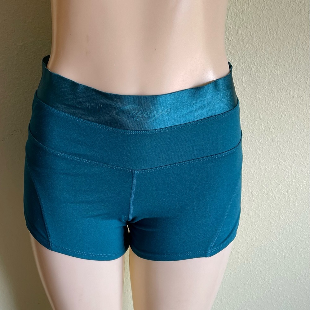 Studio shorts
